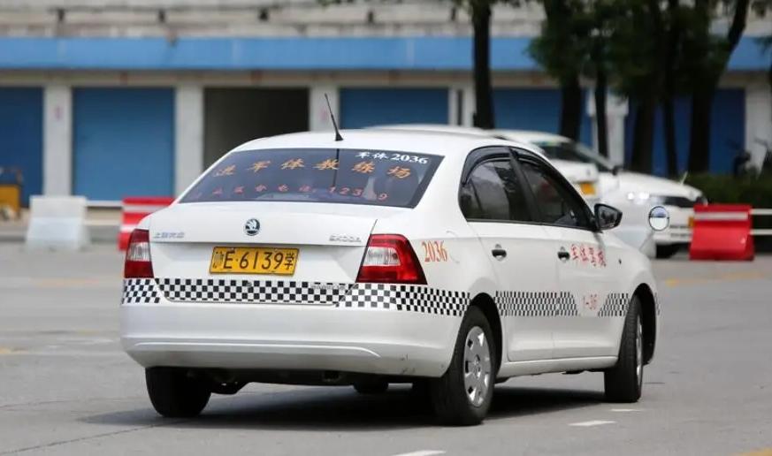 c1驾照现在可以自学直考,五月份没考驾照的人