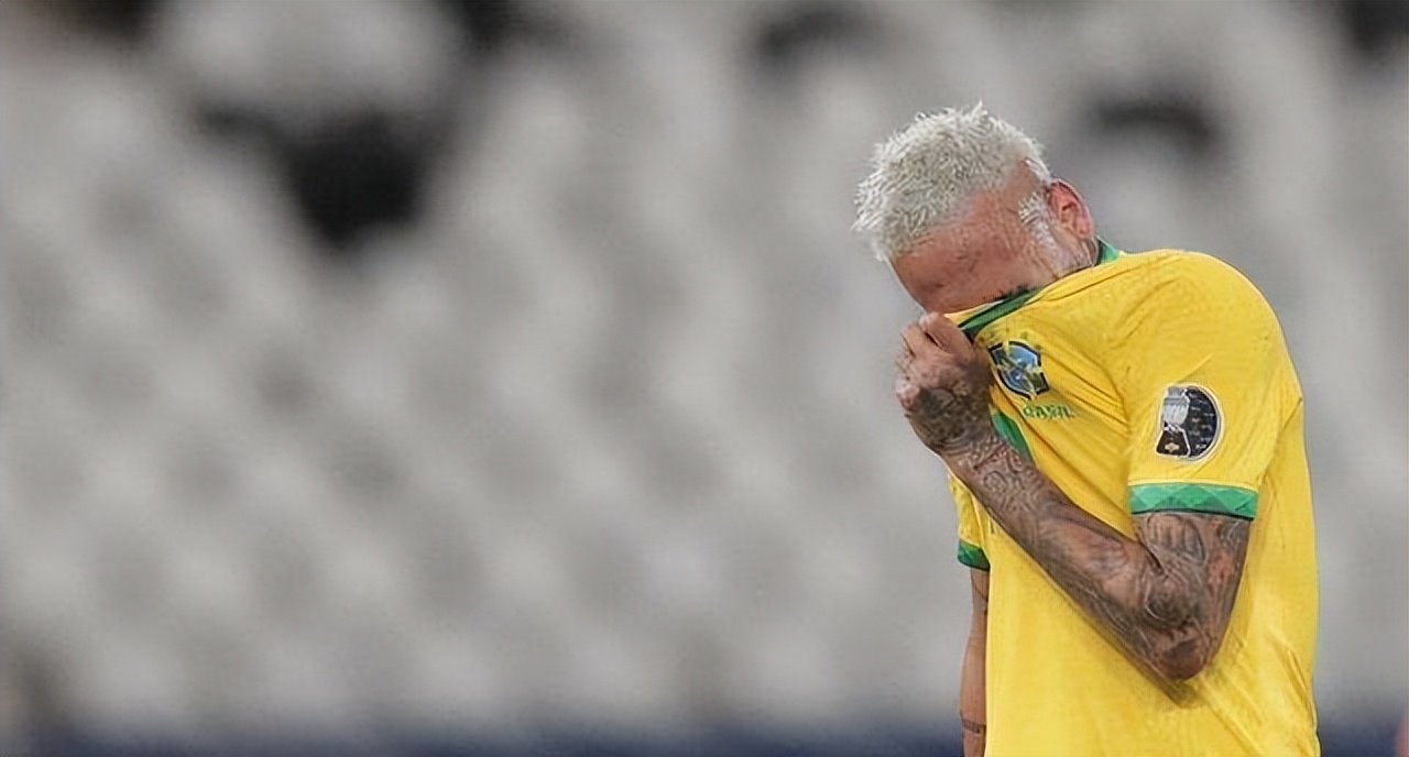 内马尔离场痛哭,巴西队内马尔近况