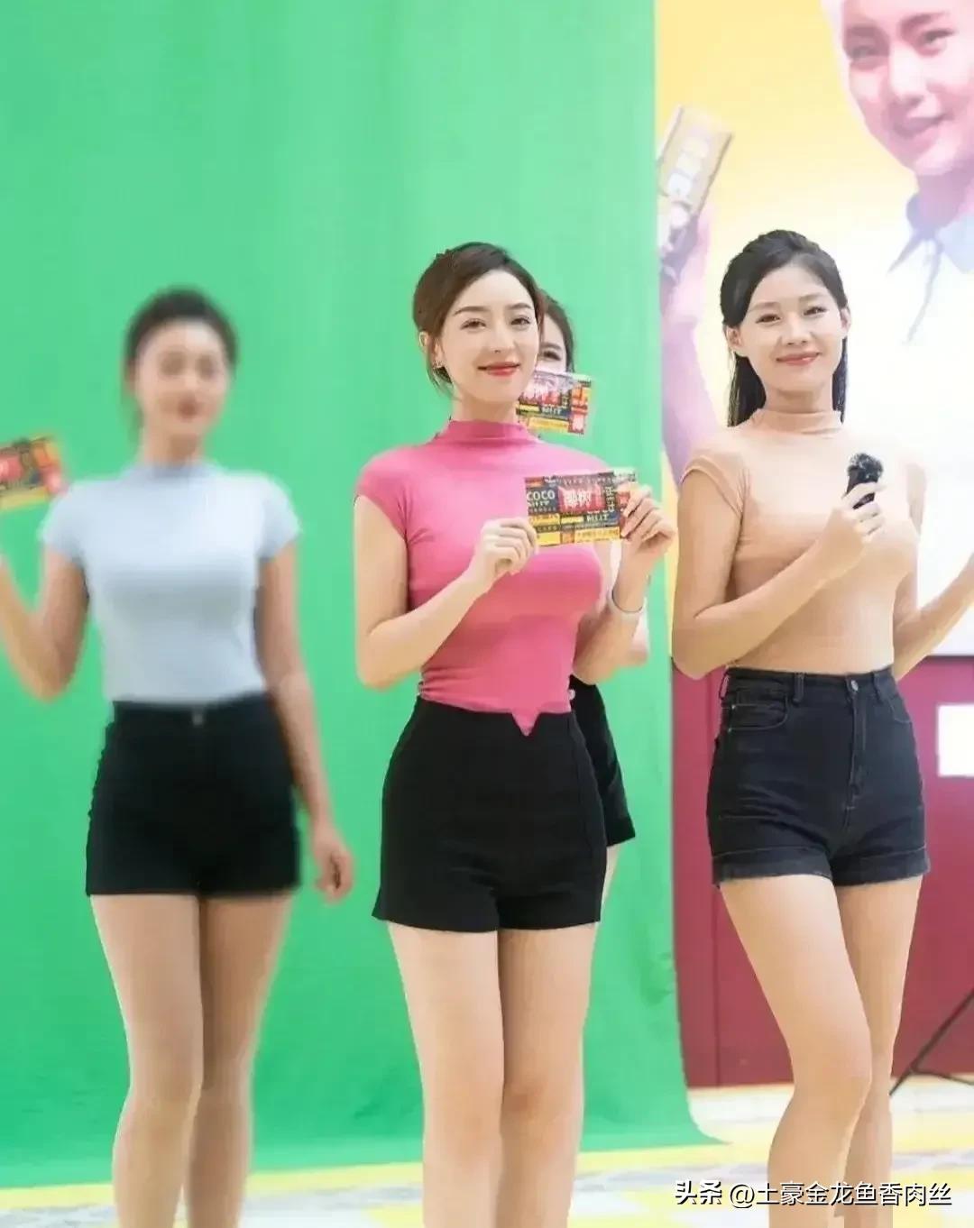 椰树直播风格引发争议,椰树再次直播