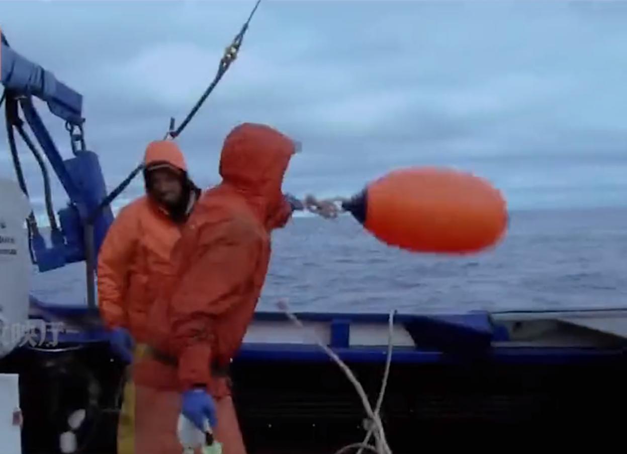 出海捕蟹人工资多少,出海捕鱼捞海鲜收入多少钱