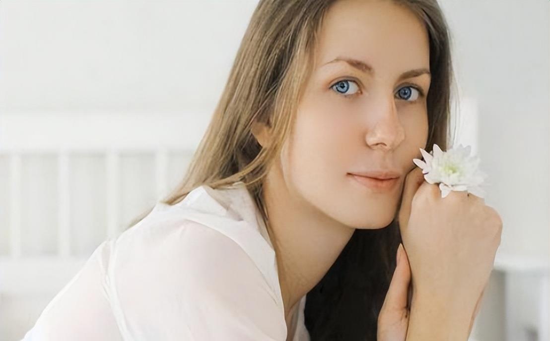 为什么有的人没有毛囊凸起,为什么有些人没毛