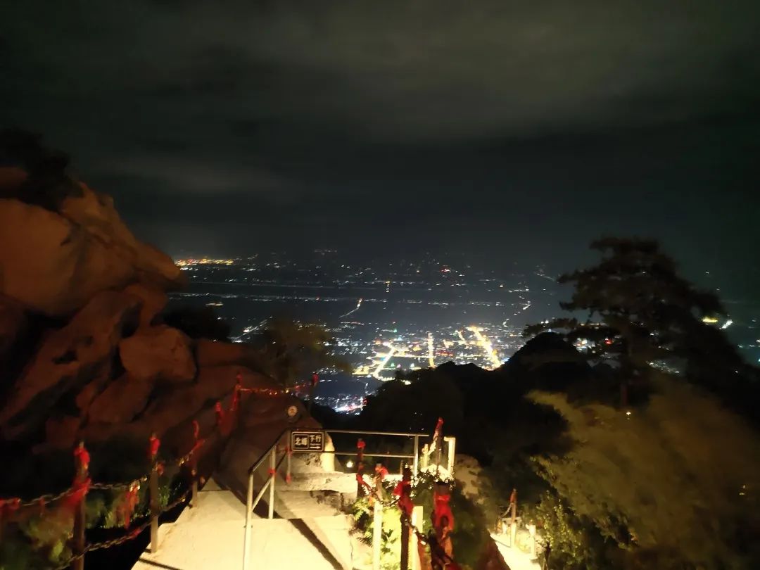 感叹华山山河壮丽的诗句,一览华山