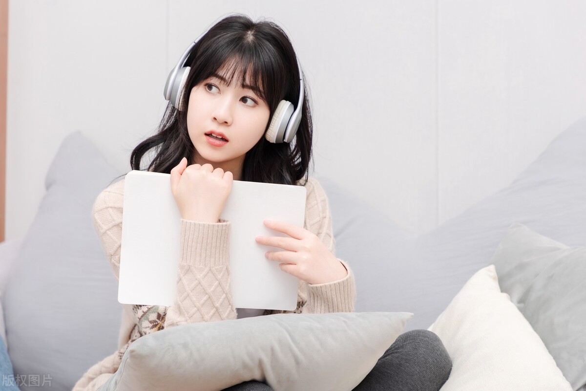 学英语，到底从单词开始还是从阅读开始还是从单词开始？