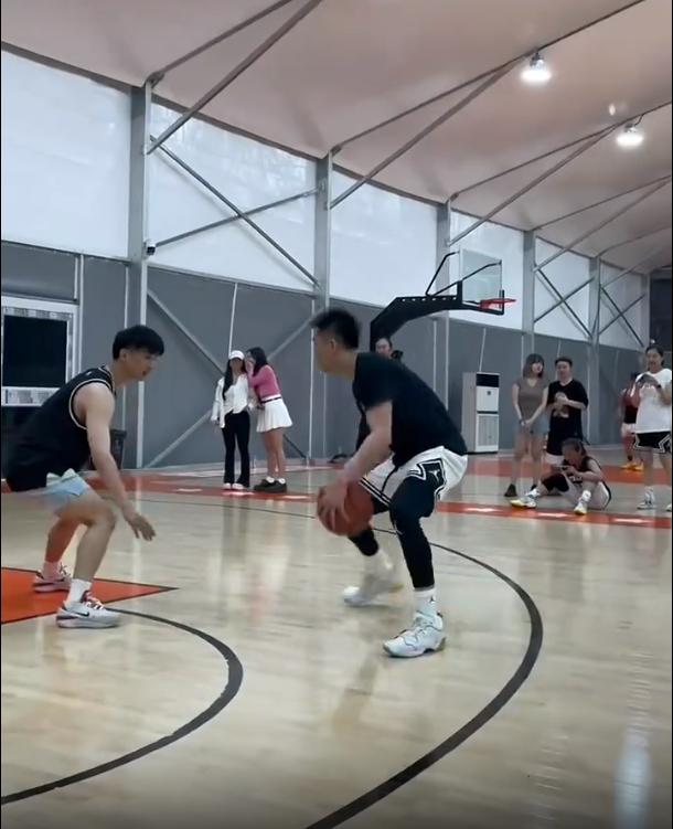 郭艾伦李晓旭完整版,李晓旭郭艾伦新消息