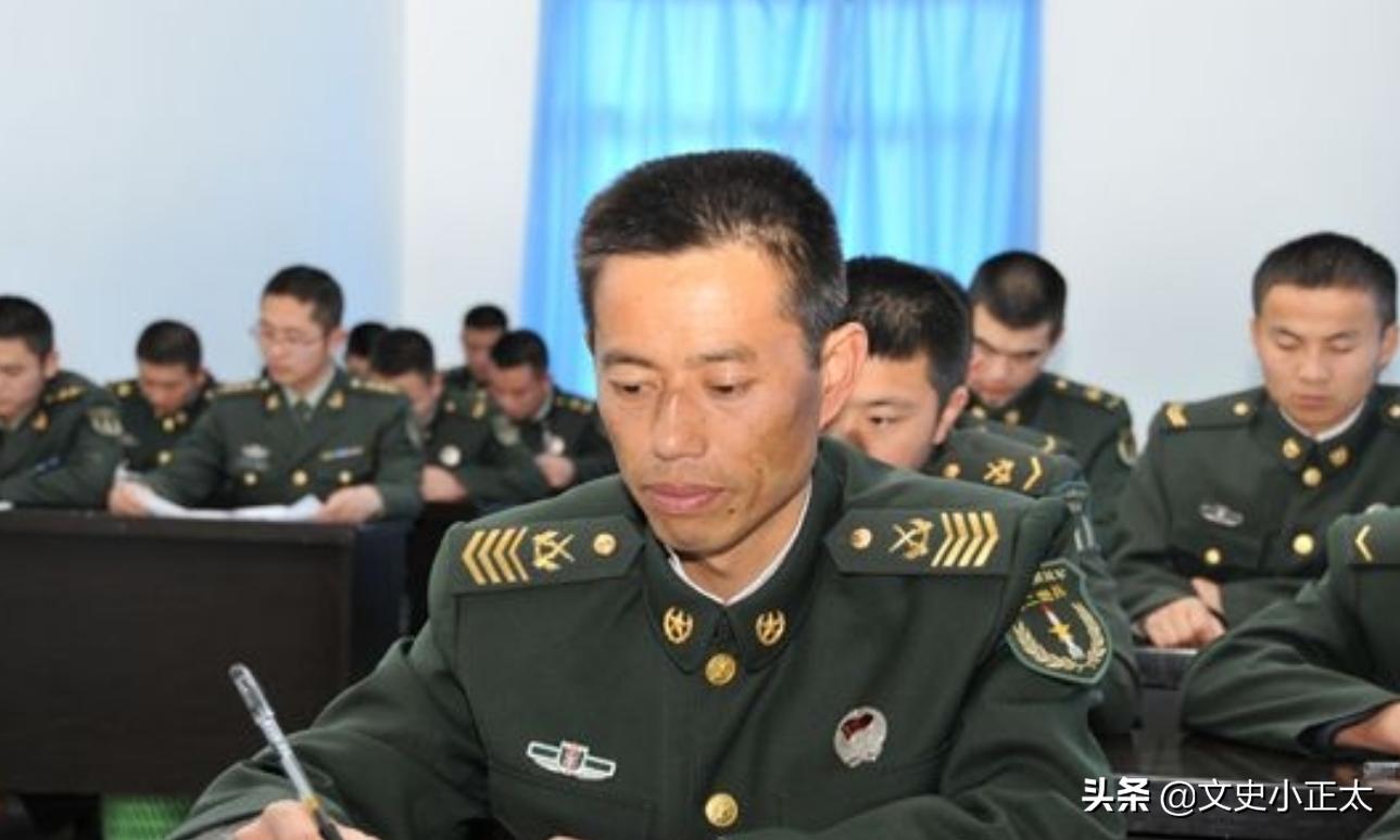 “兵王”王忠心：妻子“笑话”只长胡子不长职位，退役后过得如何