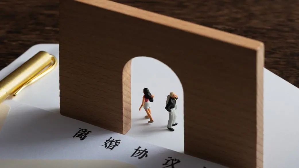 离婚房子判给前夫可以争取回来吗,离婚房子判给我一方不配合过户