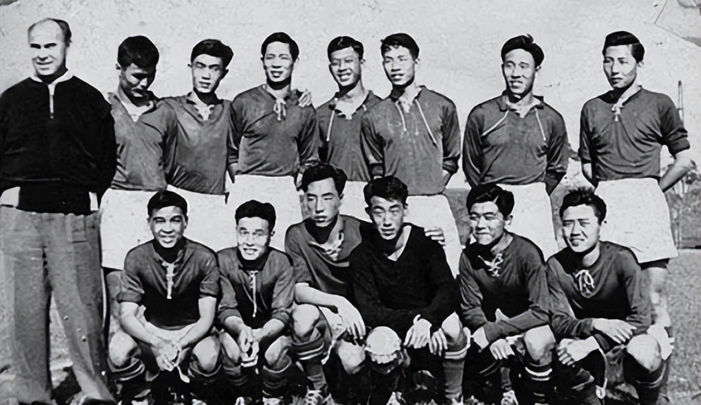 1964年贺龙奉命整治国足，三招下去战力狂增，打遍亚洲雄踞第二