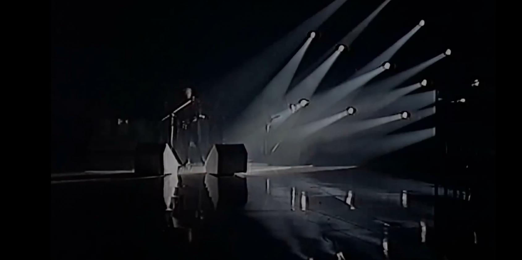 囚禁折磨41天后，女高中生被封入水泥罐里，89年开启之日震动日本