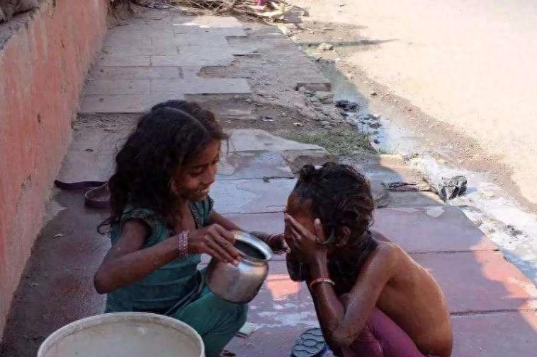 五兄弟娶了一个老婆,五胞胎兄弟娶5胞胎姐妹现在近况