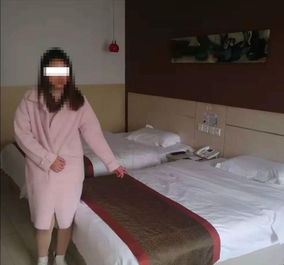 为什么男性会选择嫖娼？医生：嫖娼传播5种性病，私生活别太放纵