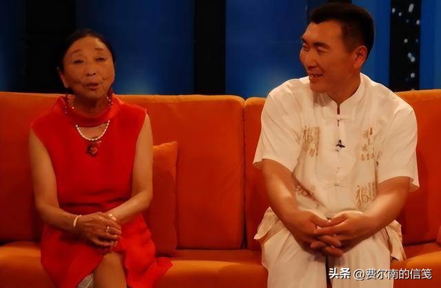 26岁东北小伙娶45岁媳妇,28岁小伙娶60岁老奶奶20年后现状