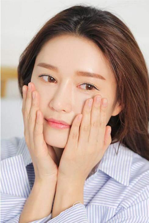 适合偏黄暗沉干燥肌肤的精华,补水美白祛黄提亮肤色精华推荐