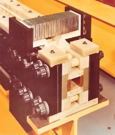 福建舰的电磁弹射和电磁炮原理,中国成功突破了电磁炮核心技术