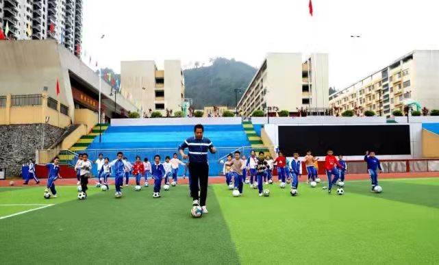 揭阳市全国青少年足球特色学校,广西青少年校园足球特色示范学校