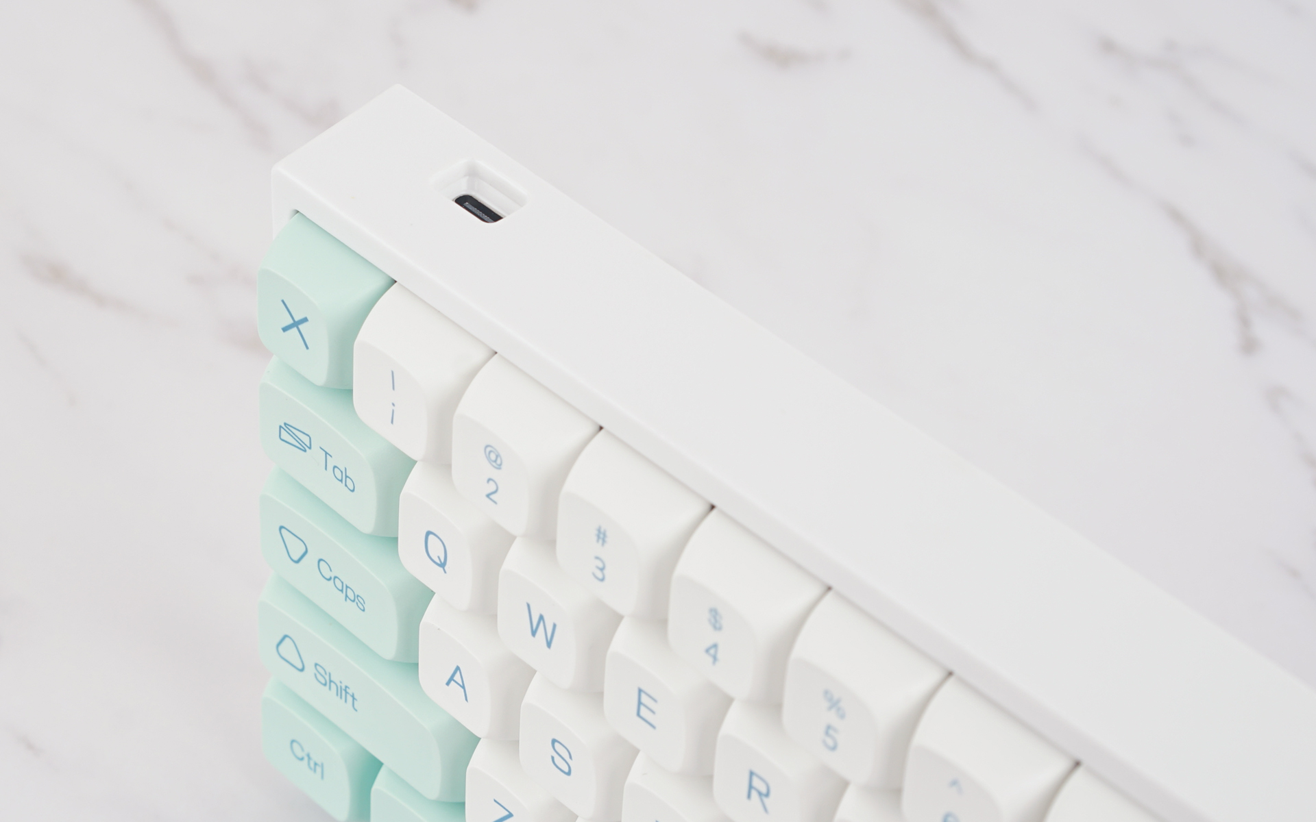 凯酷104黑轴机械键盘,凯酷机械键盘值得买吗