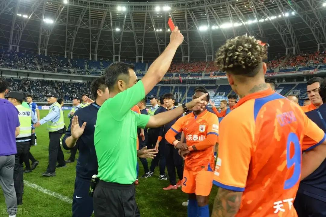 泰山队球迷素质,泰山球队与球迷