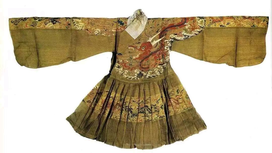 满清入关前的服装,满清之前各民族服饰