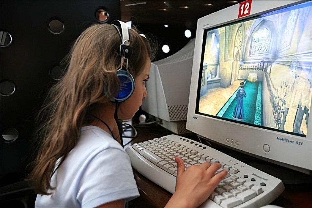 电脑16g内存和32g内存差别大么,电脑内存容量16g可以升级32g吗