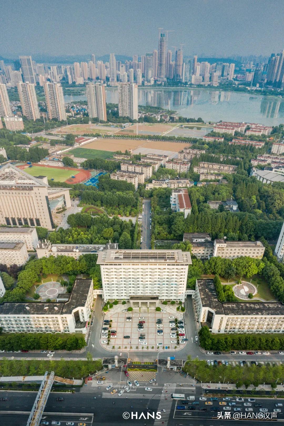 武汉校友捐款亿元榜,武汉大学校友单笔捐赠十个亿