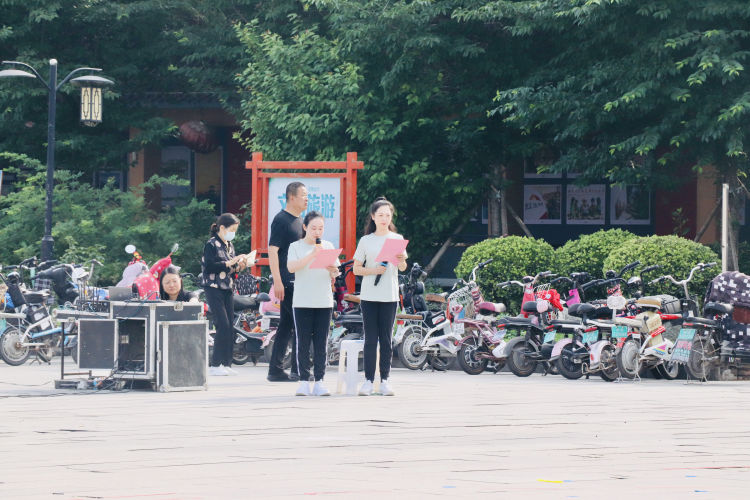 大手牵小手运动会育才幼儿园,幼儿园亲子运动会主题大手牵小手