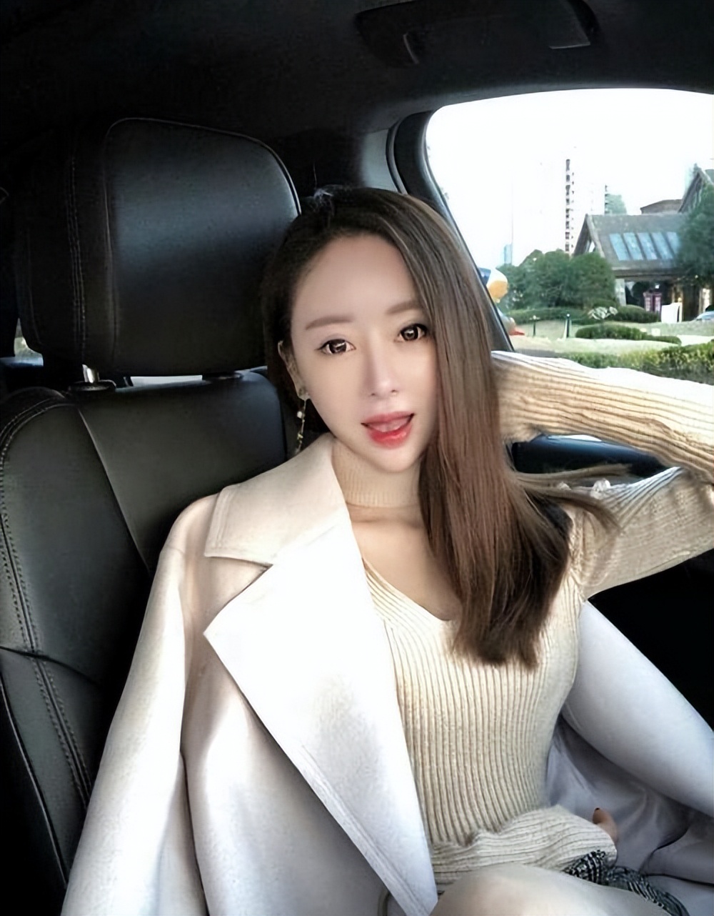 网红鼻祖程琳是怎么火的,程琳网红鼻祖以前qq空间的照片