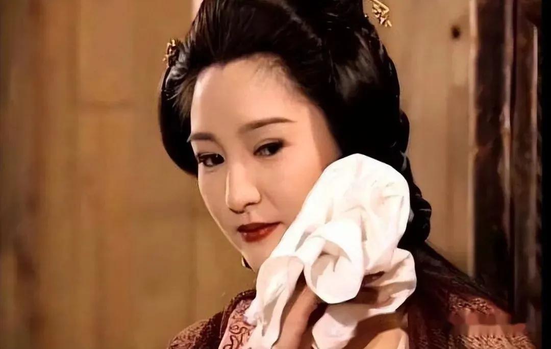 长相妩媚却情史干净的五位女星,不算特别惊艳却能红的五位女星