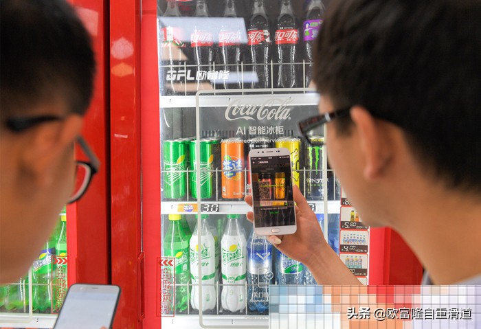 可口可乐冰柜陈列效果图大全,可口可乐冰柜陈列标准