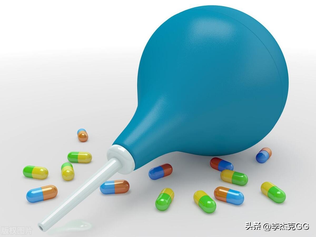 男子便秘灌肠,老人灌肠肠穿孔休克