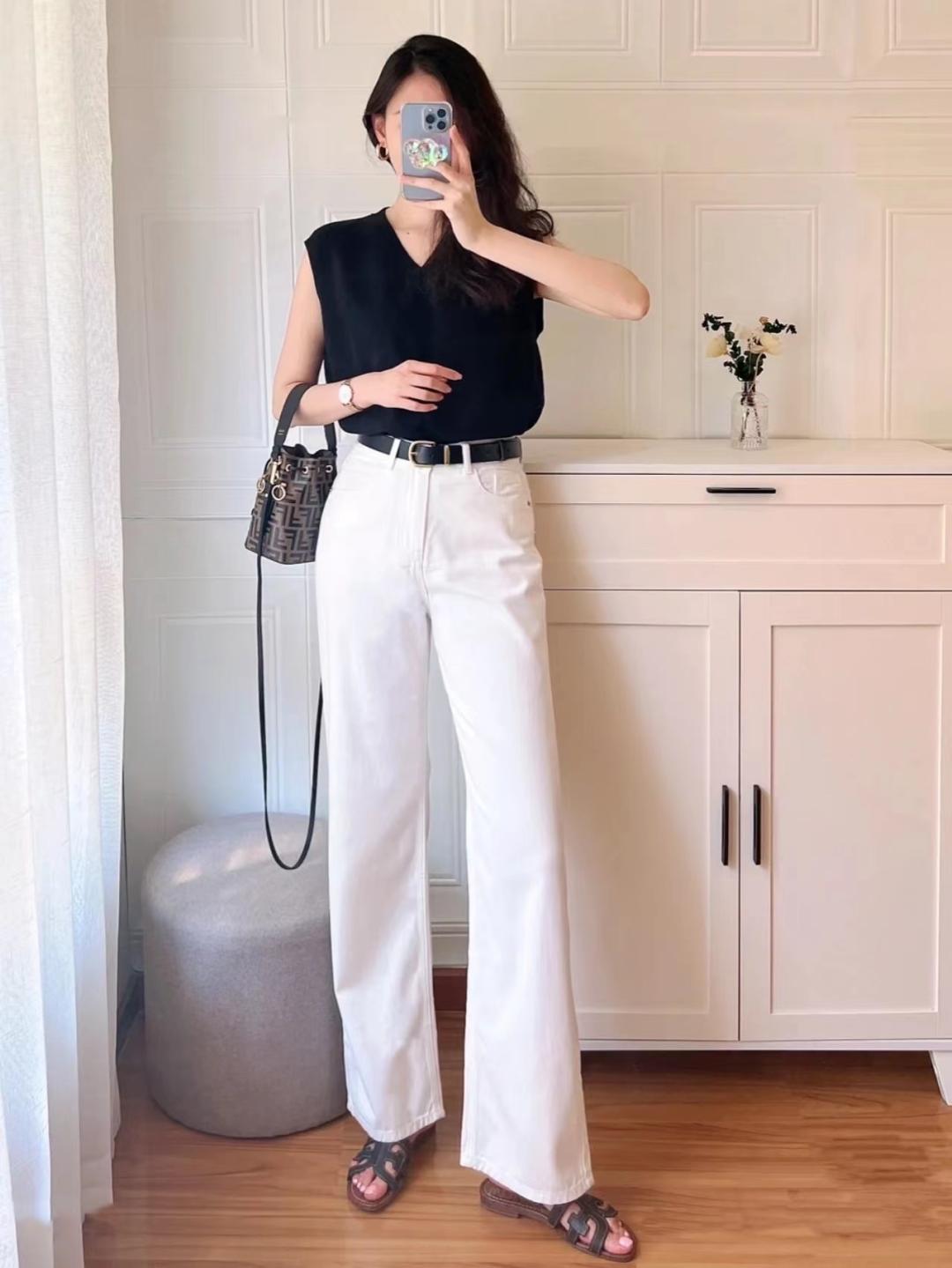 牛仔裤除了搭小白鞋还能搭什么鞋 (白色牛仔裤搭什么鞋子)