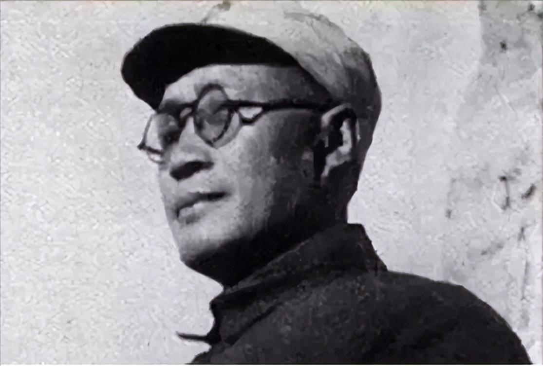 8个团拿不下日军500人，陈赓苦无对策，*伯承刘**提出：日军怕打屁股