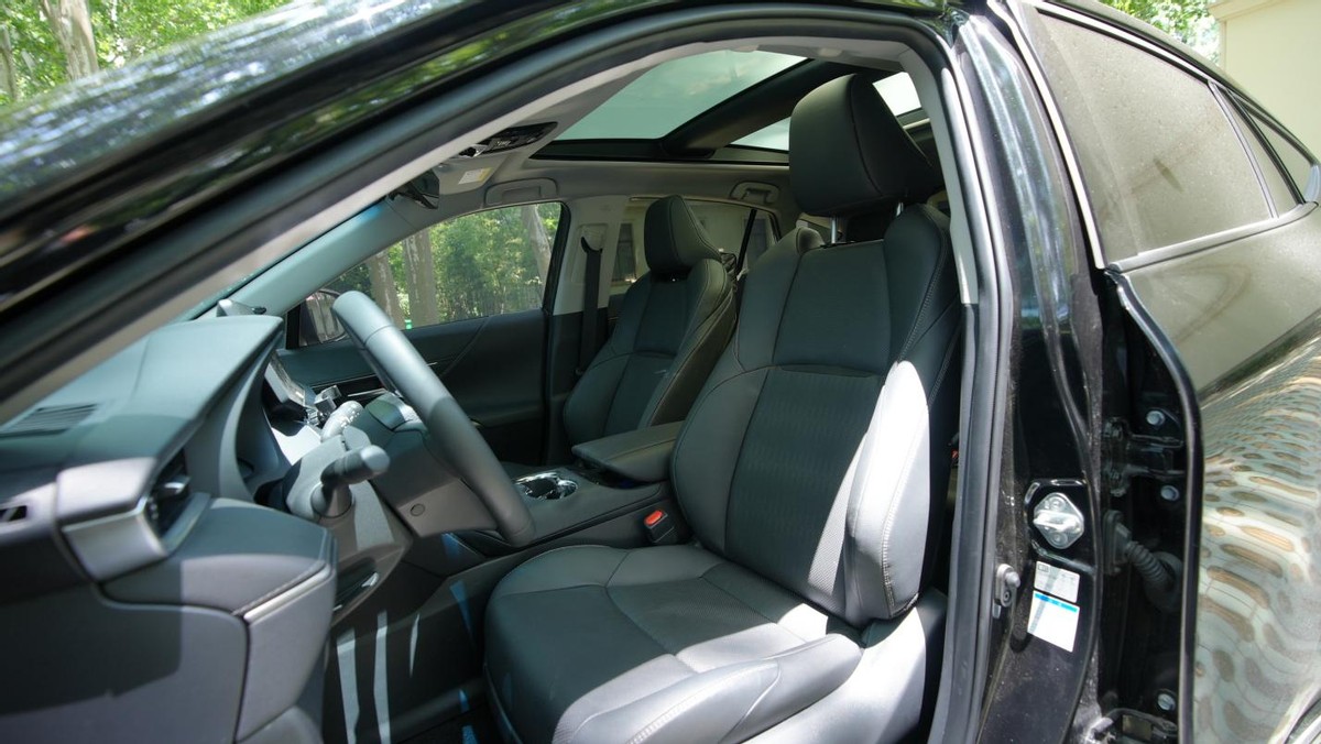 广汽丰田威飒精致高档中型suv首选,广汽丰田suv最新款威飒评价