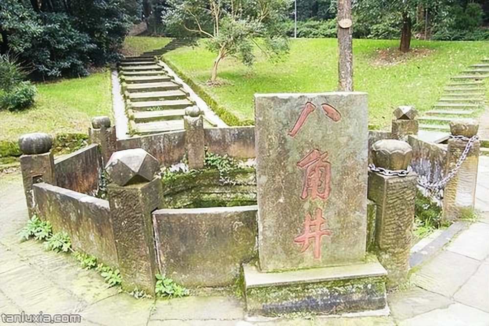 万里长江12首诗,万里长江游古诗图片