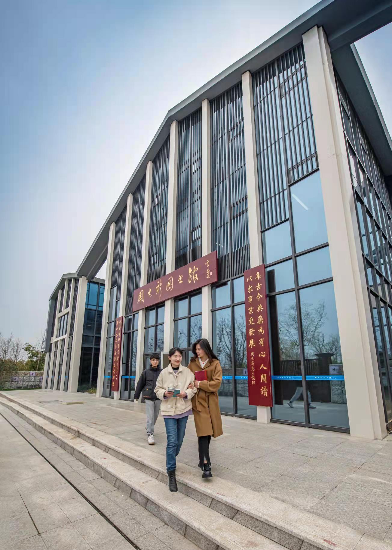 邓州市图书馆推荐,邓州图书馆有什么好看的书