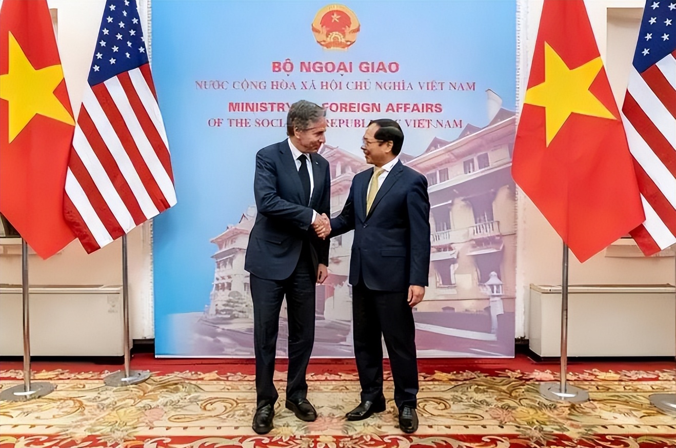 7月7日:怕两岸打仗?台方有钱人开始变现,大陆有收台征兆