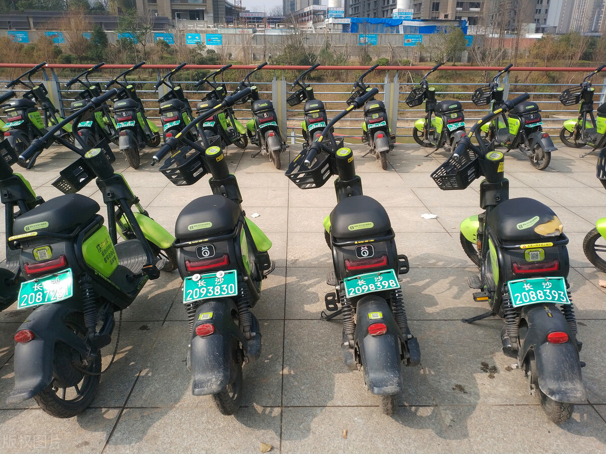 新买的电动车还没上牌可以上路吗,未达到上牌标准的电动车能上路吗