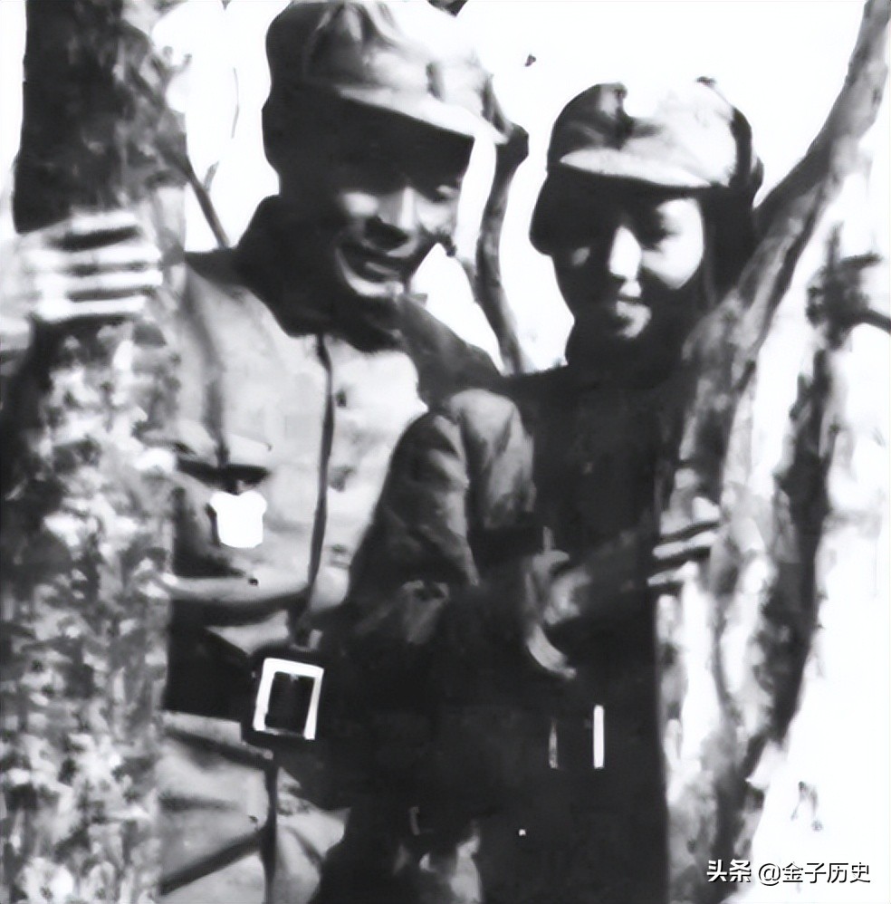 谁来当新四军参谋长？叶挺和项英提名4人，主席却选了另外一人