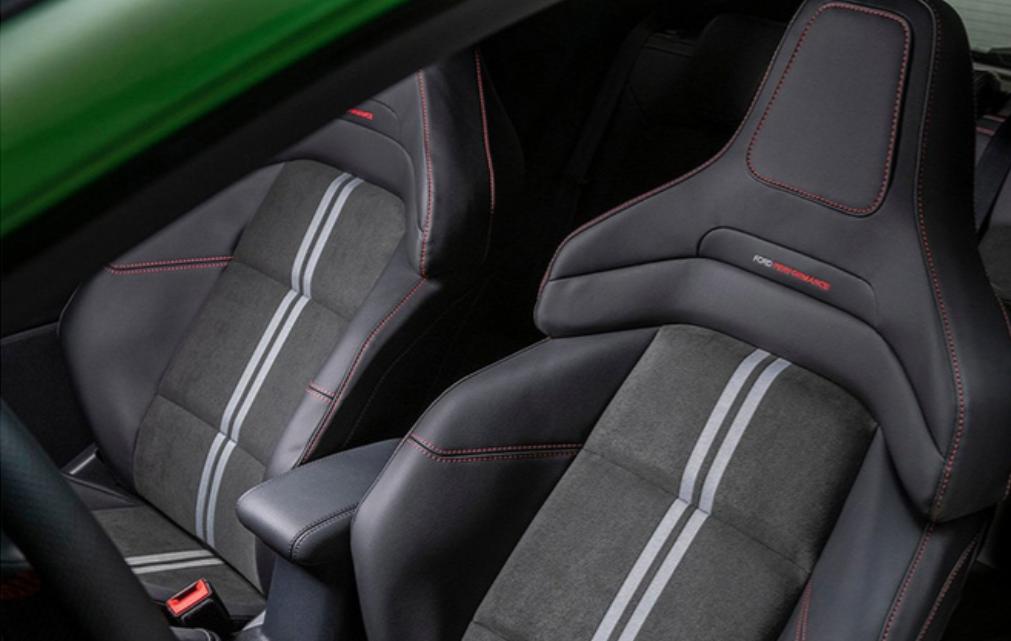 福特嘉年华st小钢炮,2022款福特小钢炮嘉年华