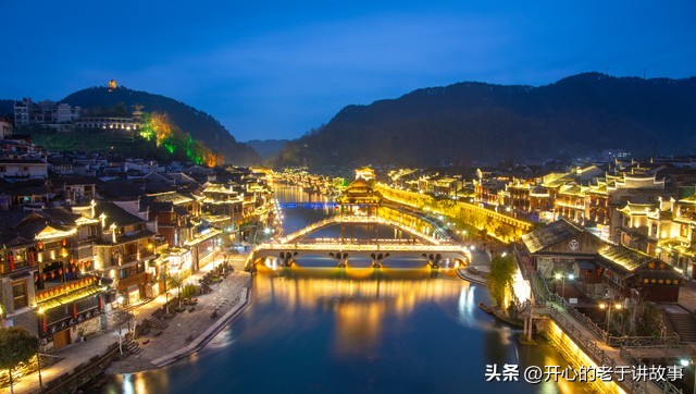 凤凰古城民宿,凤凰古城景区