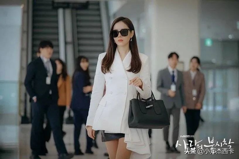 孙艺珍同款服装 (孙艺珍穿的什么牌子的衣服)