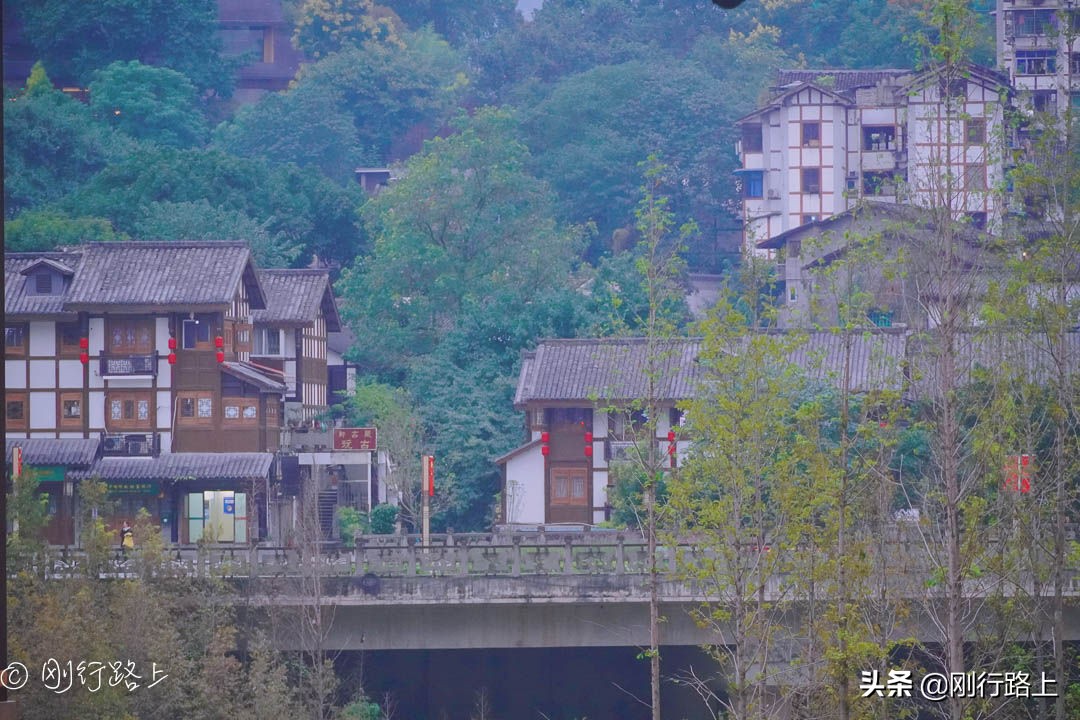 重庆磁器口古镇里的烟火气,重庆磁器口古镇的古韵风貌