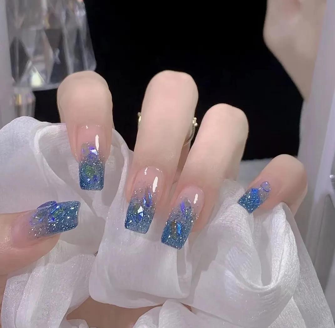 甲油胶怎么调色美甲图片,美甲红色甲油胶调色教程