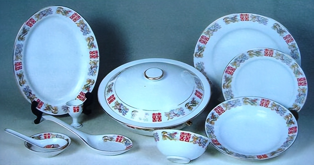 70年代景德镇制瓷真实影像,景德镇老厂瓷精品欣赏