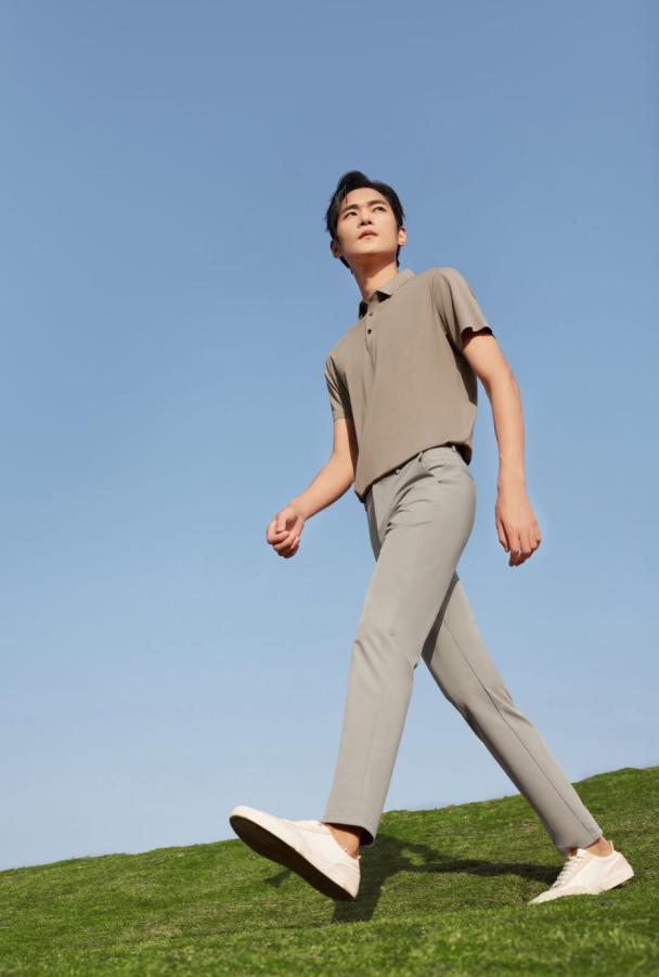 红豆舒弹速干裤，入夏无惧炎热