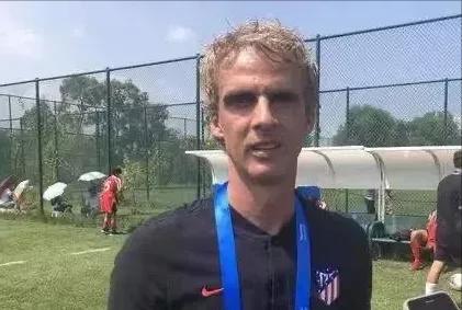 他曾是国青名将,他曾是国奥后防核心