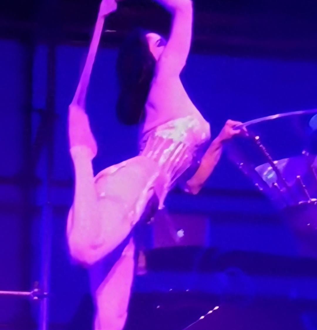 韩国当红女星纷纷试水欧美色情行业,从出演色情电影到脱衣舞!