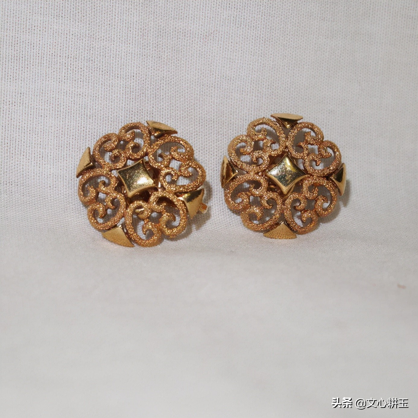 雅芳avon是哪个国家的品牌,avon雅芳胸针