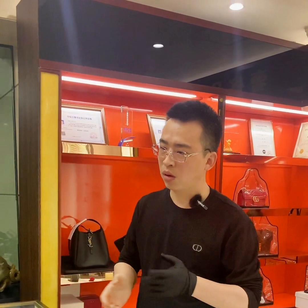 去年17000买包，还值多少？#唐山