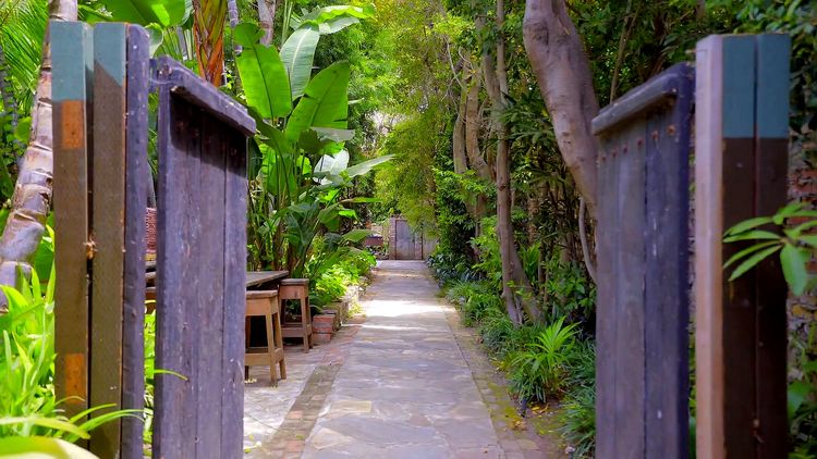 回味旧金山探访成功者的庄园,一种窗口令艾尔卡彭等囚犯备受折磨