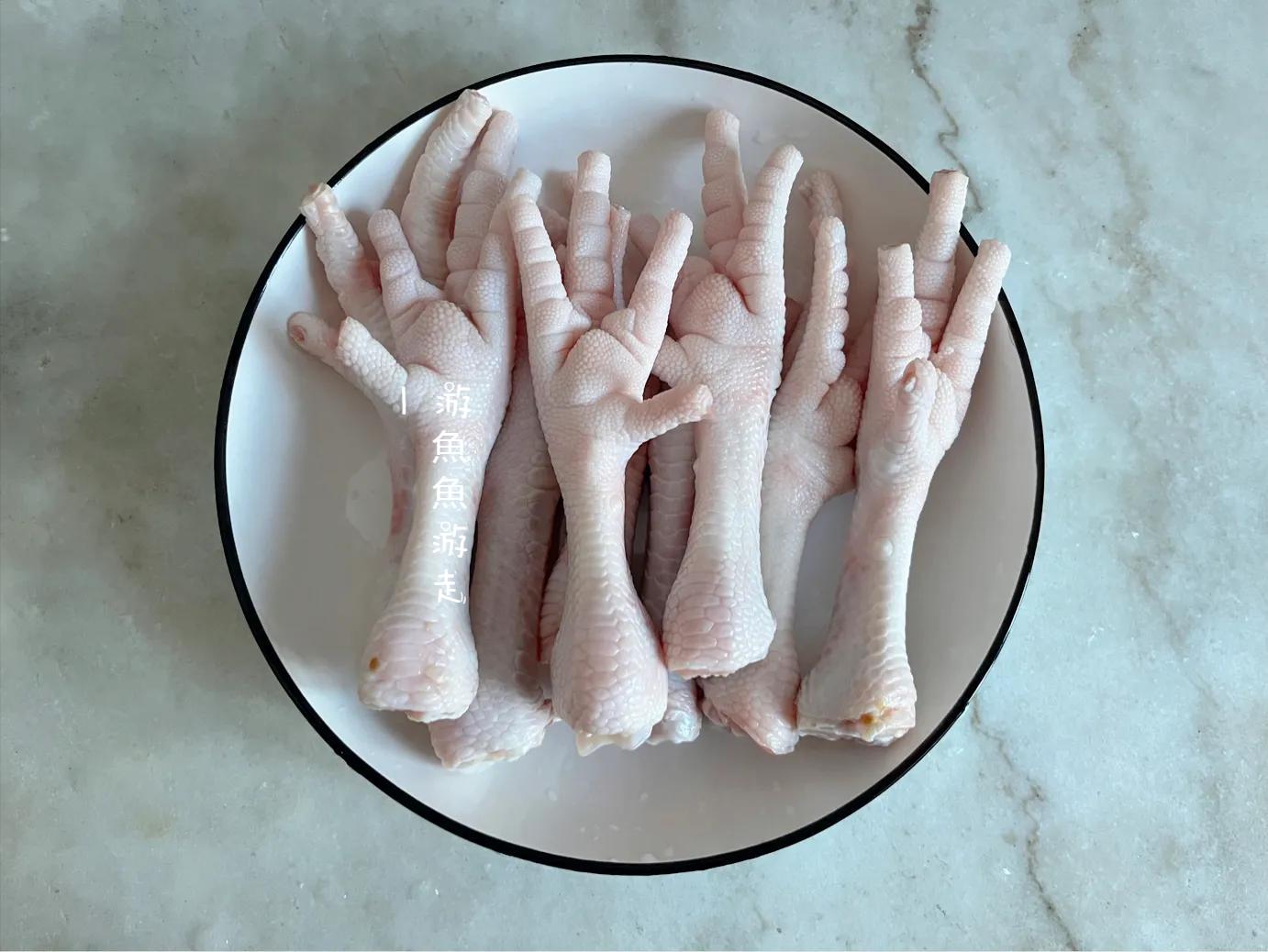 豉油皇凤爪香气四溢软糯入味,广东豉油皇凤爪做法与配方