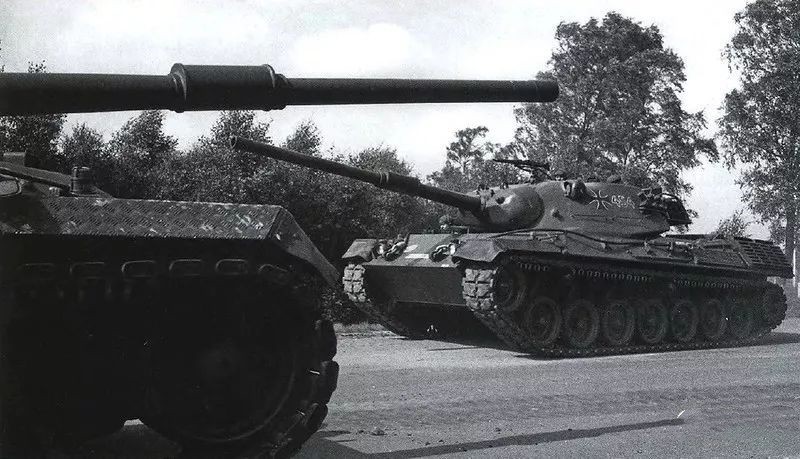 豹1a5坦克视频,豹1坦克现实